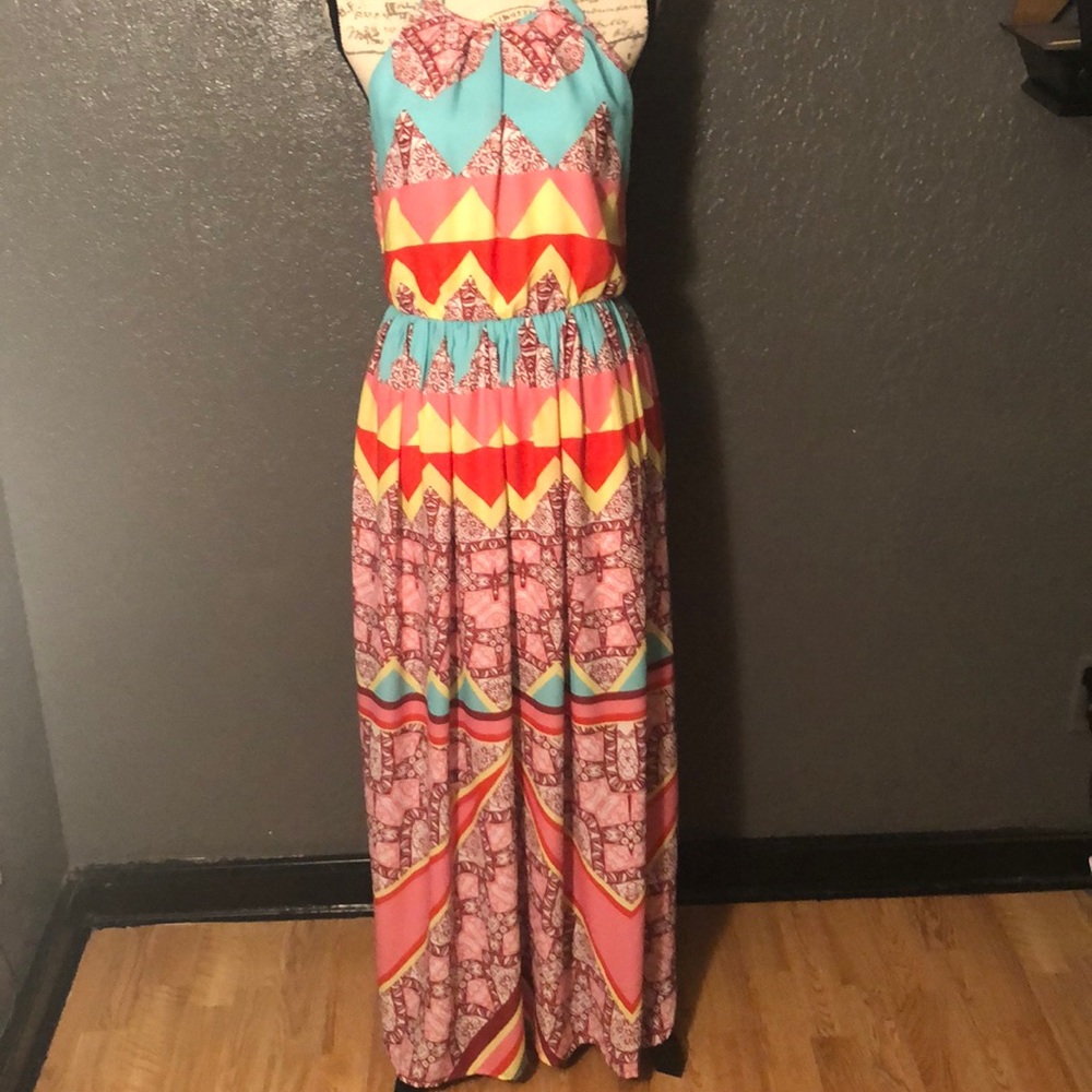 NWOT GB Maxi Dress Sm Geometric pattern halter